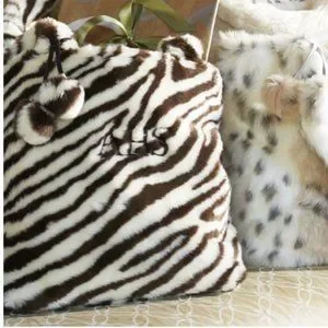 Pottery Barn Teen | Accessories | Pottery Barn Teen Faux Fur  display picture 3